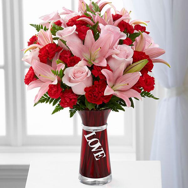 The FTD® Hold My Heart™ Bouquet Flower Delivery West Islip NY Tom's