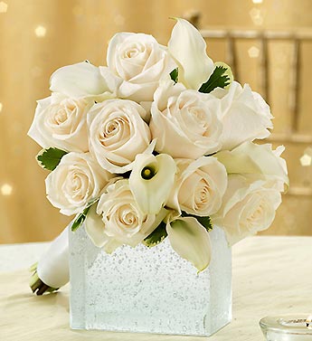 All White Bridesmaid Bouquet