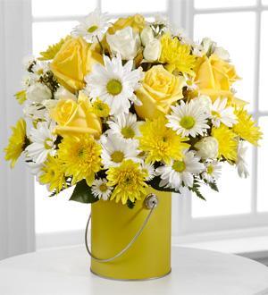 The FTD® Color Your Day With Sunshine™ Bouquet Flower Bouquet
