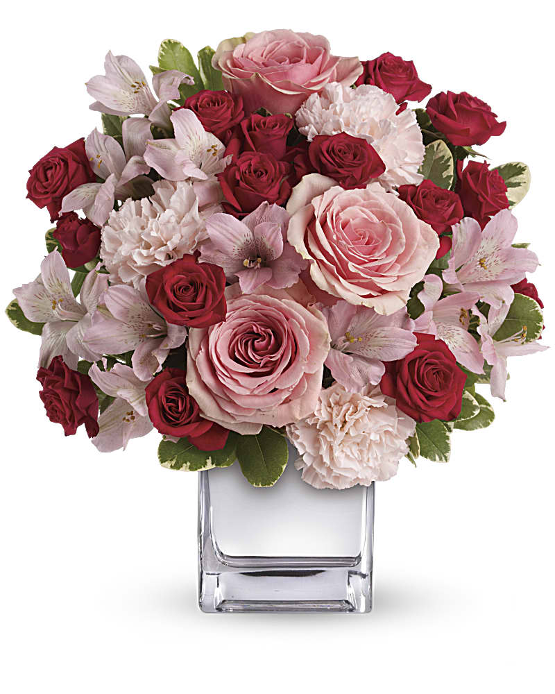 Love That Pink Bouquet with Roses