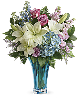 Teleflora's Heart's Pirouette Bouquet