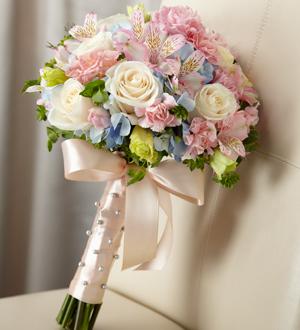 The FTD® Sweet Innocence™ Bouquet Flower Bouquet